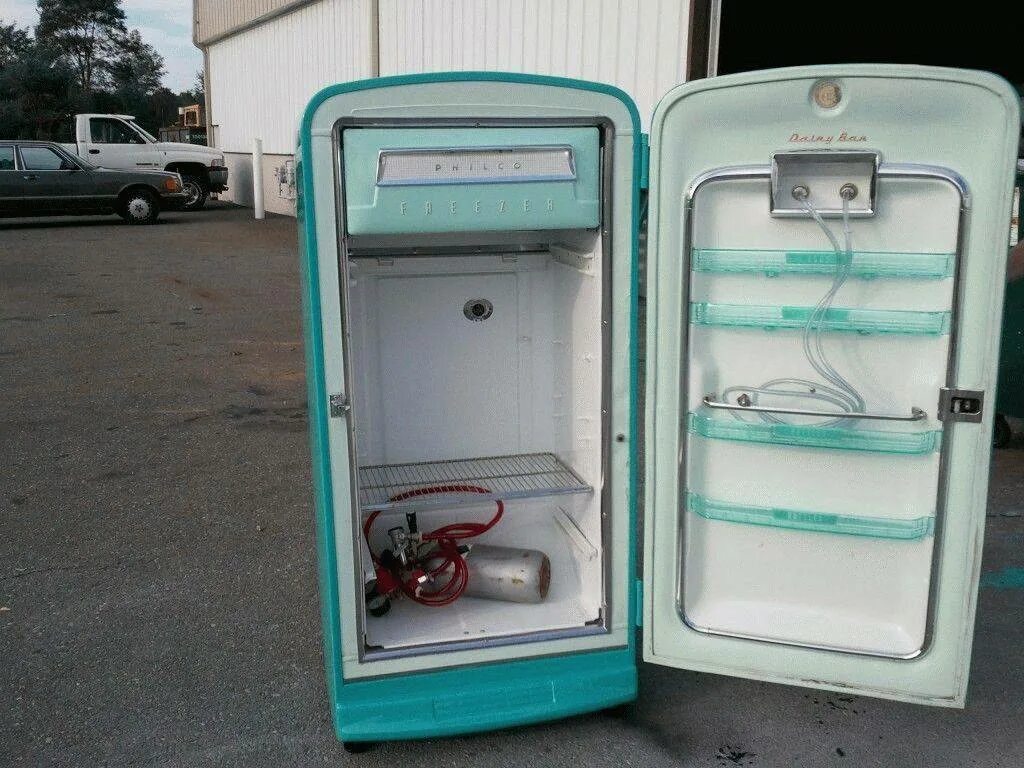 Можно сделать кондиционер. Старый холодильник. Кондиционер из холодильника. Из старого холодильника. Холодильник своими руками.