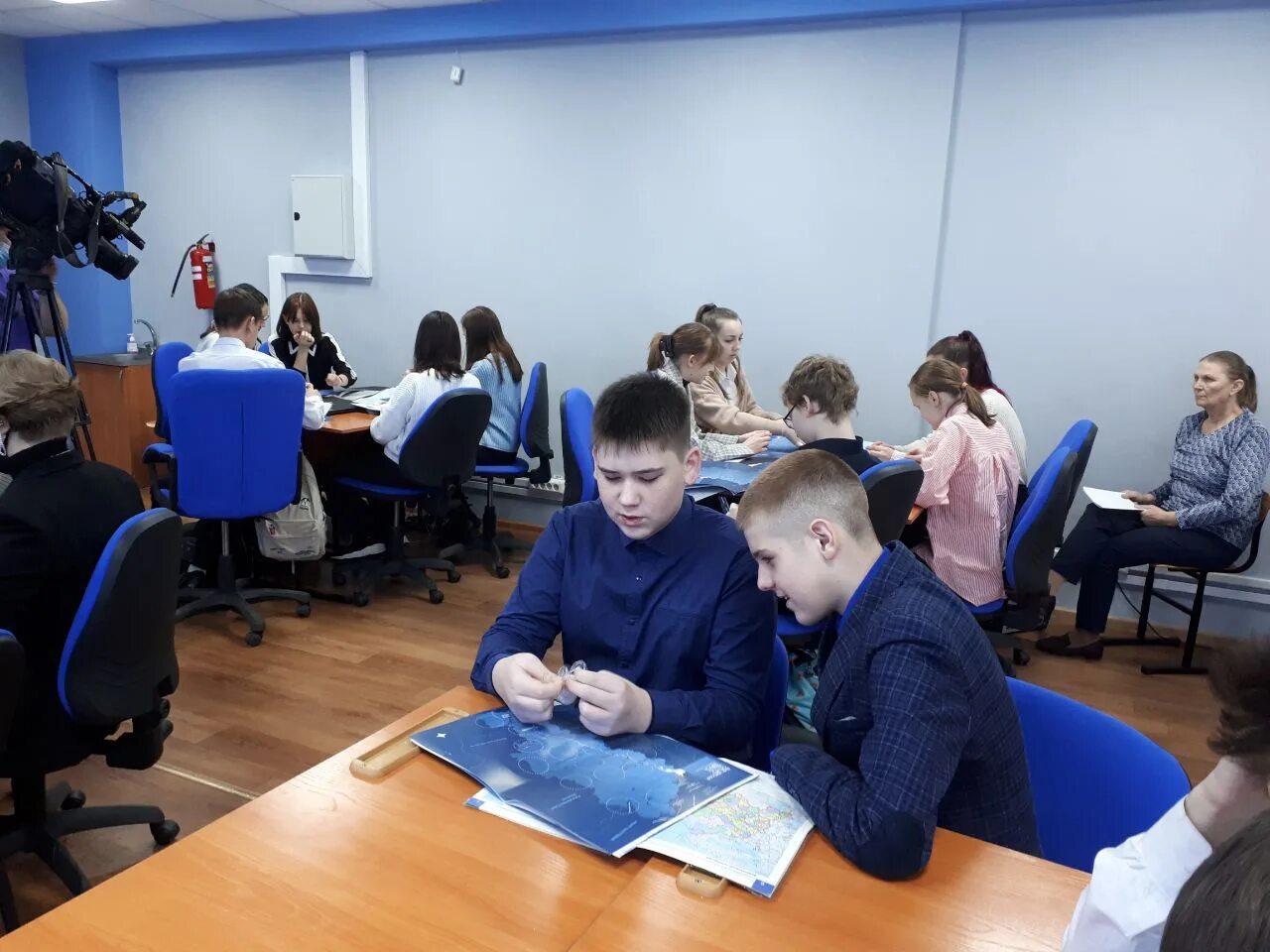 Прикладная математика экзамен. Республика хакасия аскизский лицей интернат. Школьники хакасии. Хакасы школьники язык. Баланкульская школа хакасия.