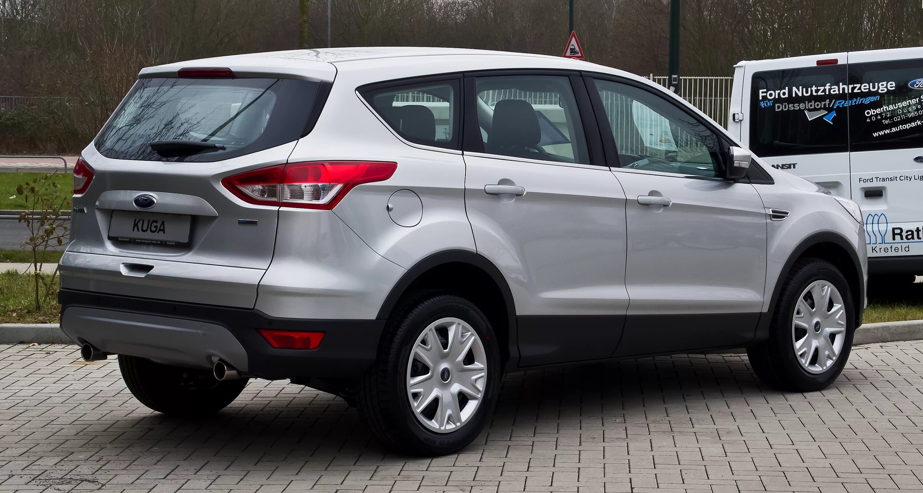 Ford Kuga 1.6. Ford Kuga 13. Форд Куга 2 2013 1.6. Серебристая Форд Куга 2 2013.