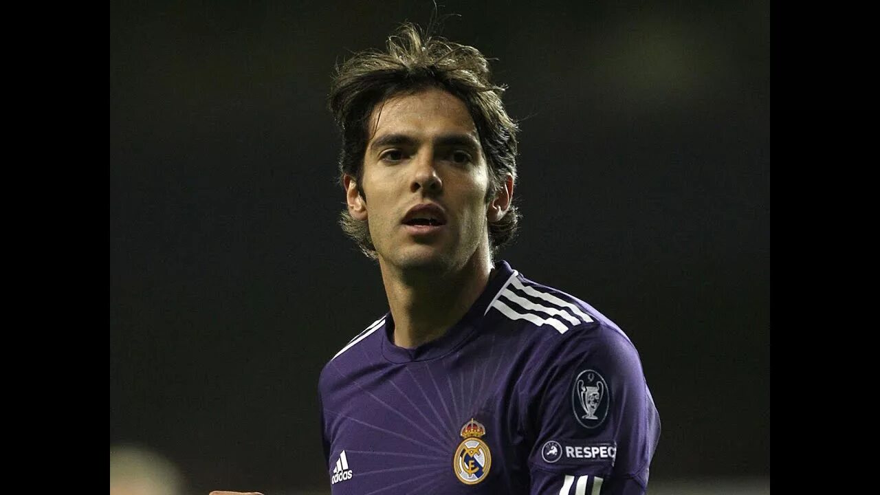 Касе кака. Kaka 2007. Kaka 2007. Кака бразильский футболист футболисты бразилии. Кака футболка.
