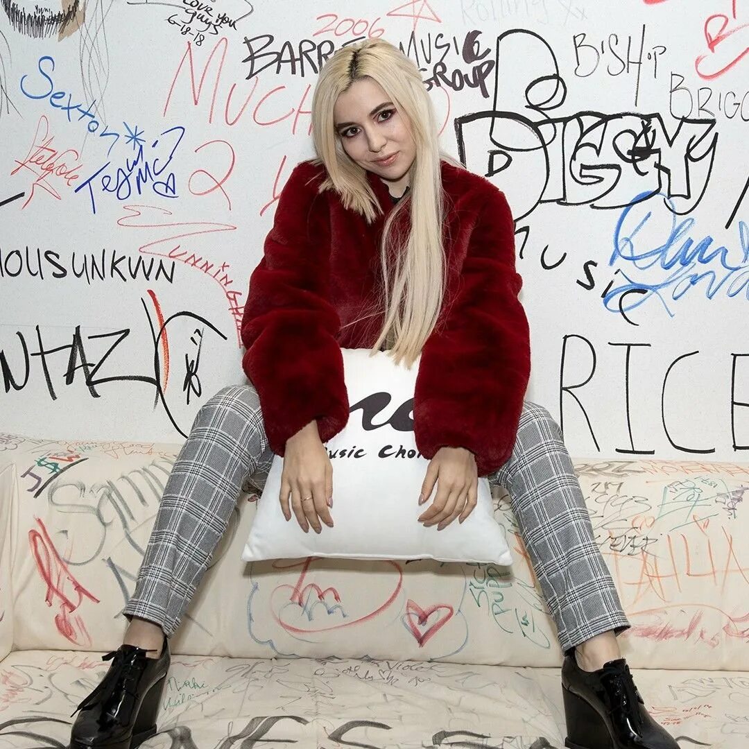 Ava Max. Ava Max певица. Ava Max album. Max may