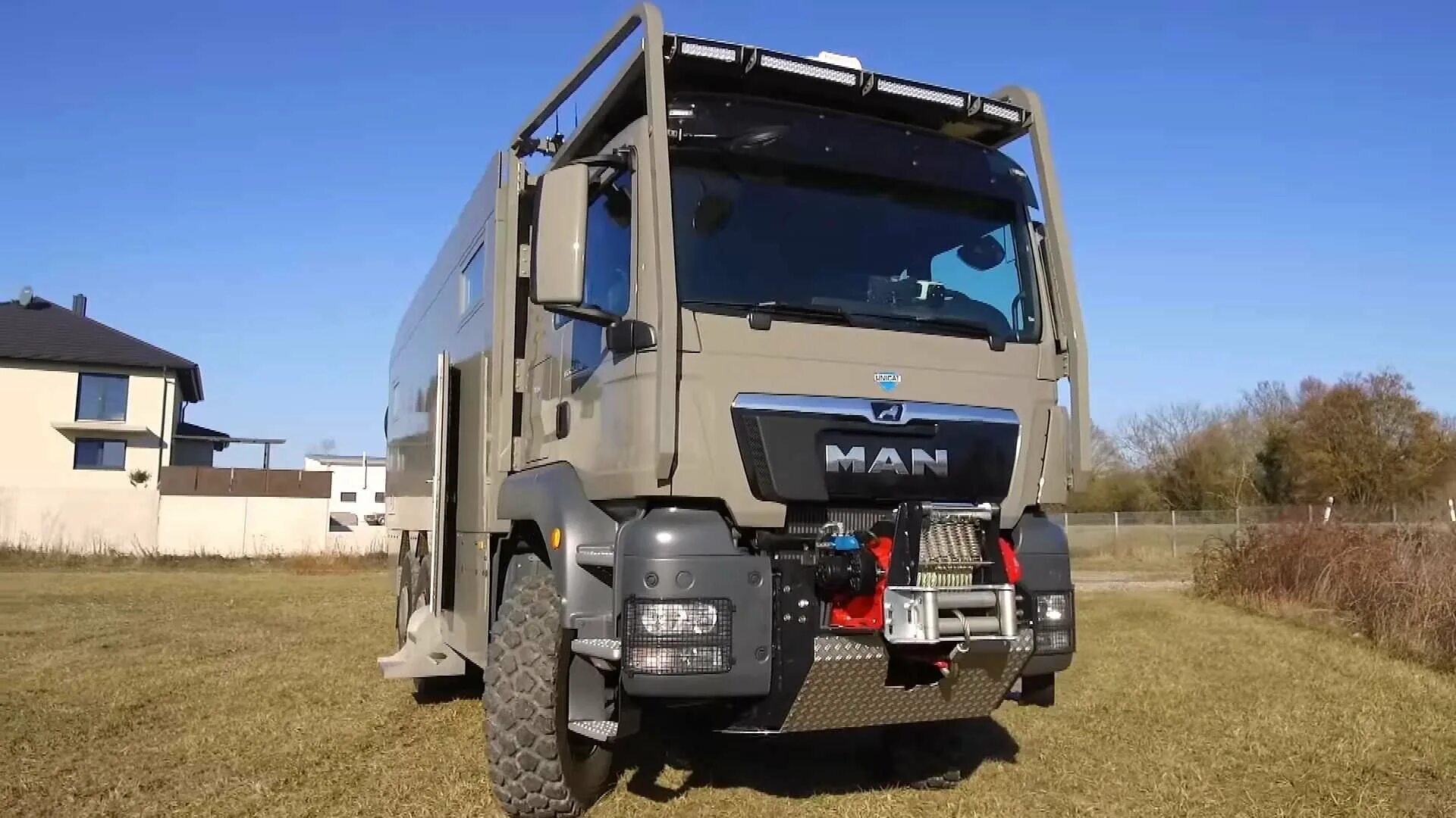 Купить ман 6 6. Автодом man TGS 6x6. Man 8x8 автодом. Man TGS 8x8 автодом. Автодом man 6x6 unicat,.