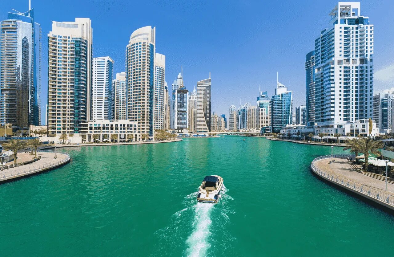 Дубай в мае отзывы. ОАЭ Абу Даби. Персидский залив Абу Даби. Персидский залив Шарджа.