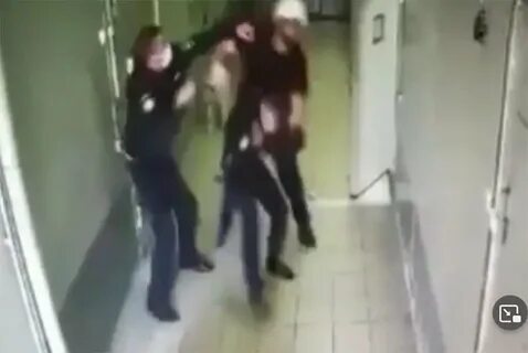 Избиение сотрудниками