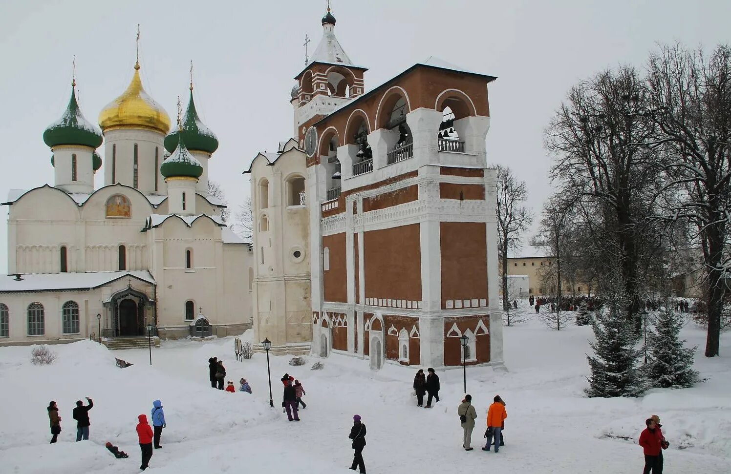 Золотое кольцо 3 дня. Спасо-Евфимиев монастырь Суздаль зимой. Суздальский Кремль зимой Суздаль. Спасо-Евфимиев монастырь зимой ночью.