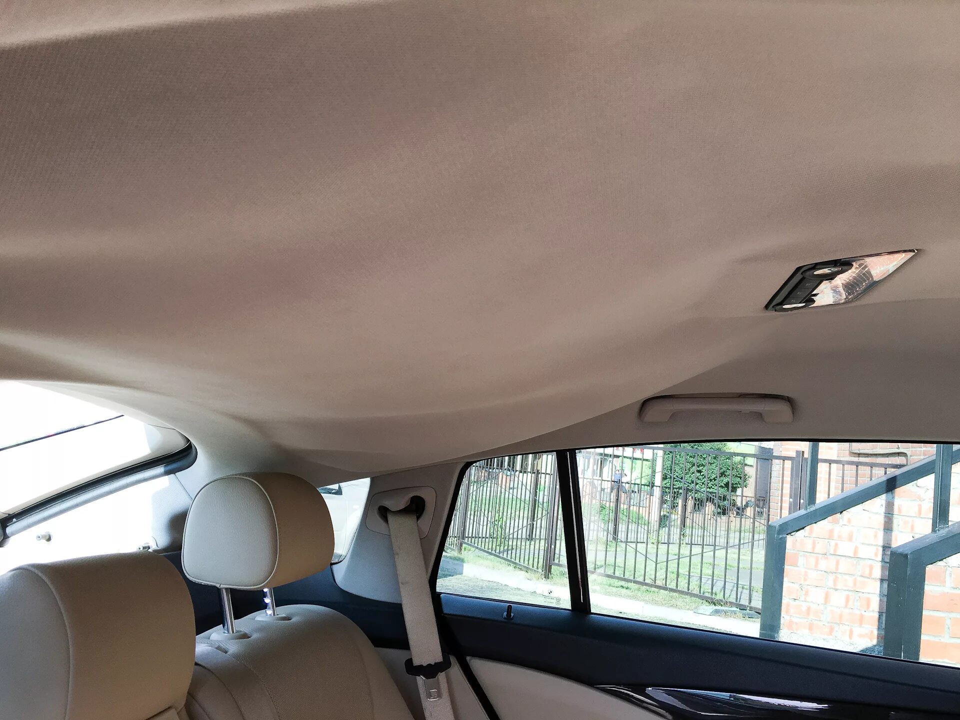 Как снять потолок автомобиля Ремонт потолка и ШВИ крыши Volkswagen Jetta VI, 2,5 л, 2012 года своими руками