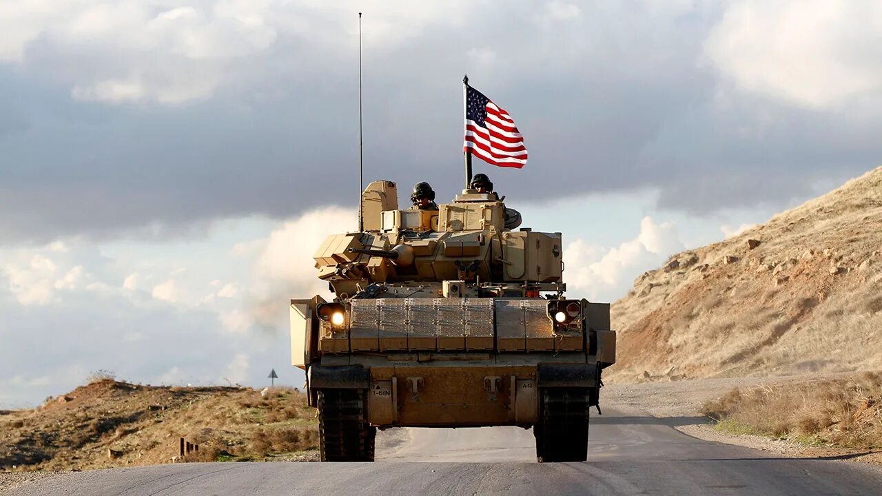 Сколько сша в сирии. Эт танф база сша. военные базы сша в сирии. военная база в сирии. американские военные в сирии 2025г.