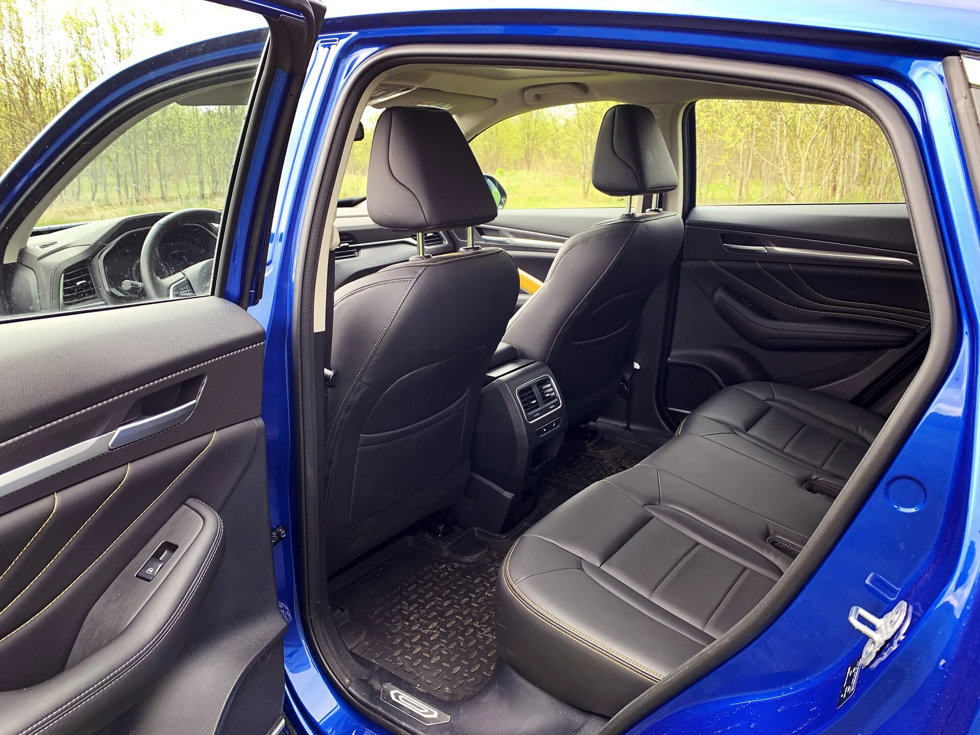 Купить новый Haval F7x I Рестайлинг 1.5 AMT (150 л.с.) бензин робот в Краснодаре