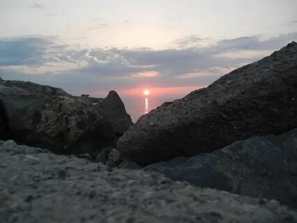 Sun rocks