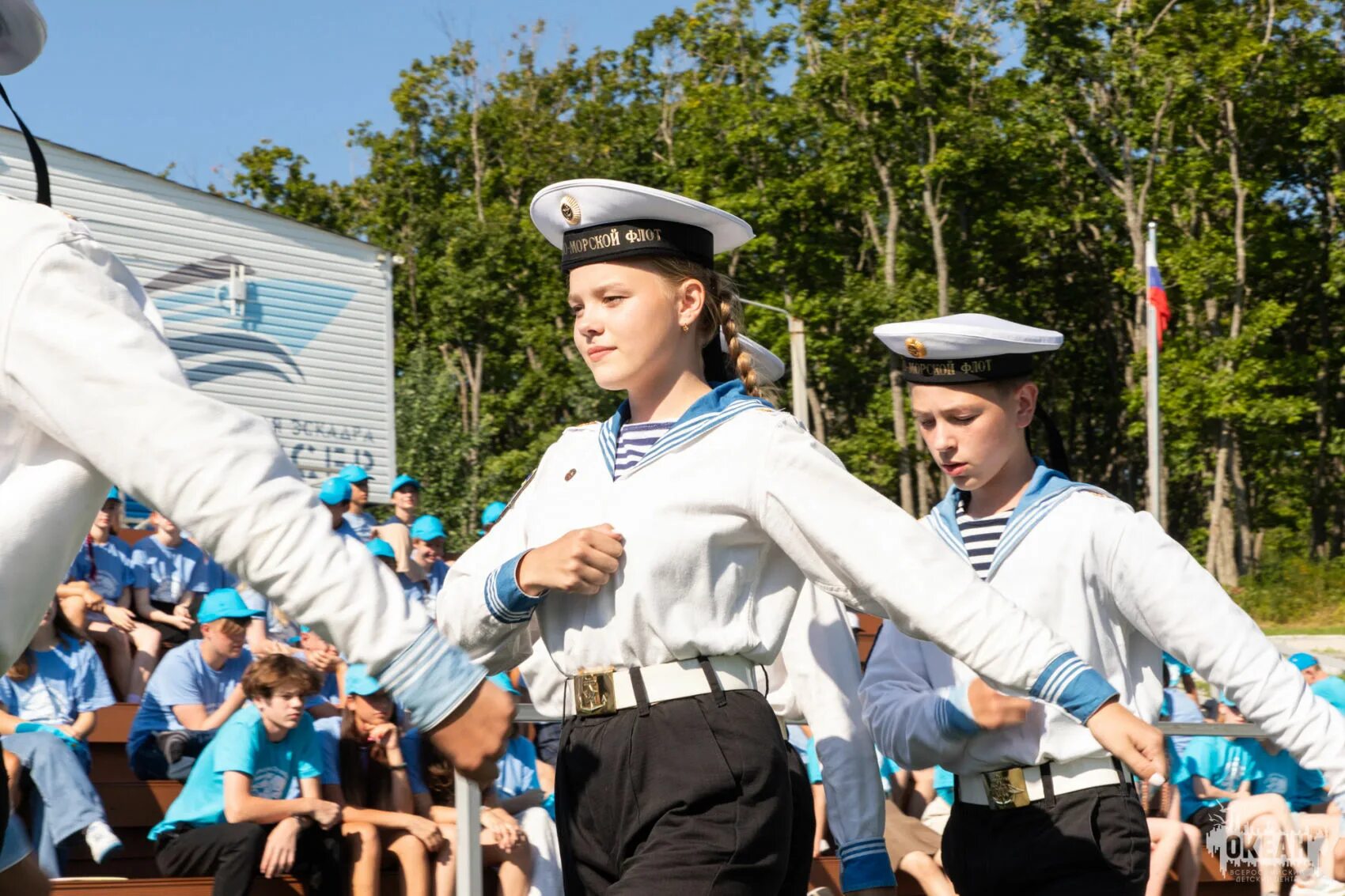 Юный юнга. Юный моряк. молодой матрос. юнга. молодые моряки.