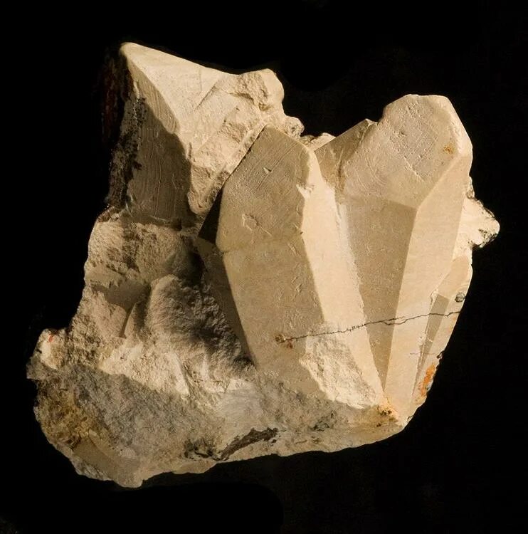 Скарновые месторождения. Тальк минерал. Уральский геологический музей. Кальцит камень тальк. Тальк асбест.