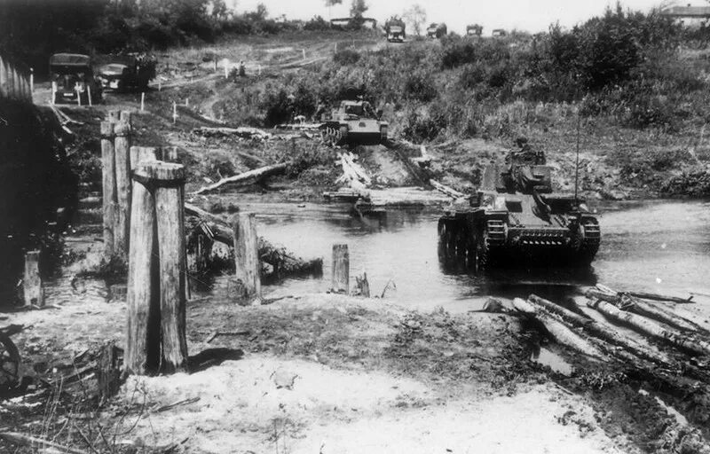 танковая бригада 1943. танк т-34 в бою. сталинградская битва танки немцев. танковый рейд 24-го танкового корпуса генерала баданова. наступление вермахта 1941.