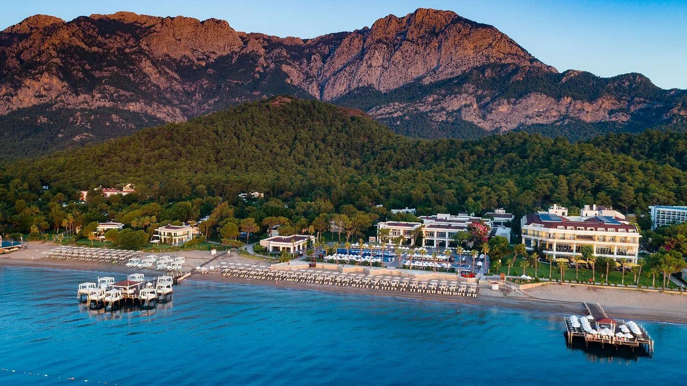 Amara luxury resort villas 5 кемер. Кемер большая территория. Crystal flora beach resort 5 турция кемер. Crystal flora 5 кемер. Отель байя кемер.