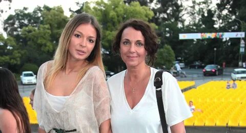 Лютаева фото в купальнике