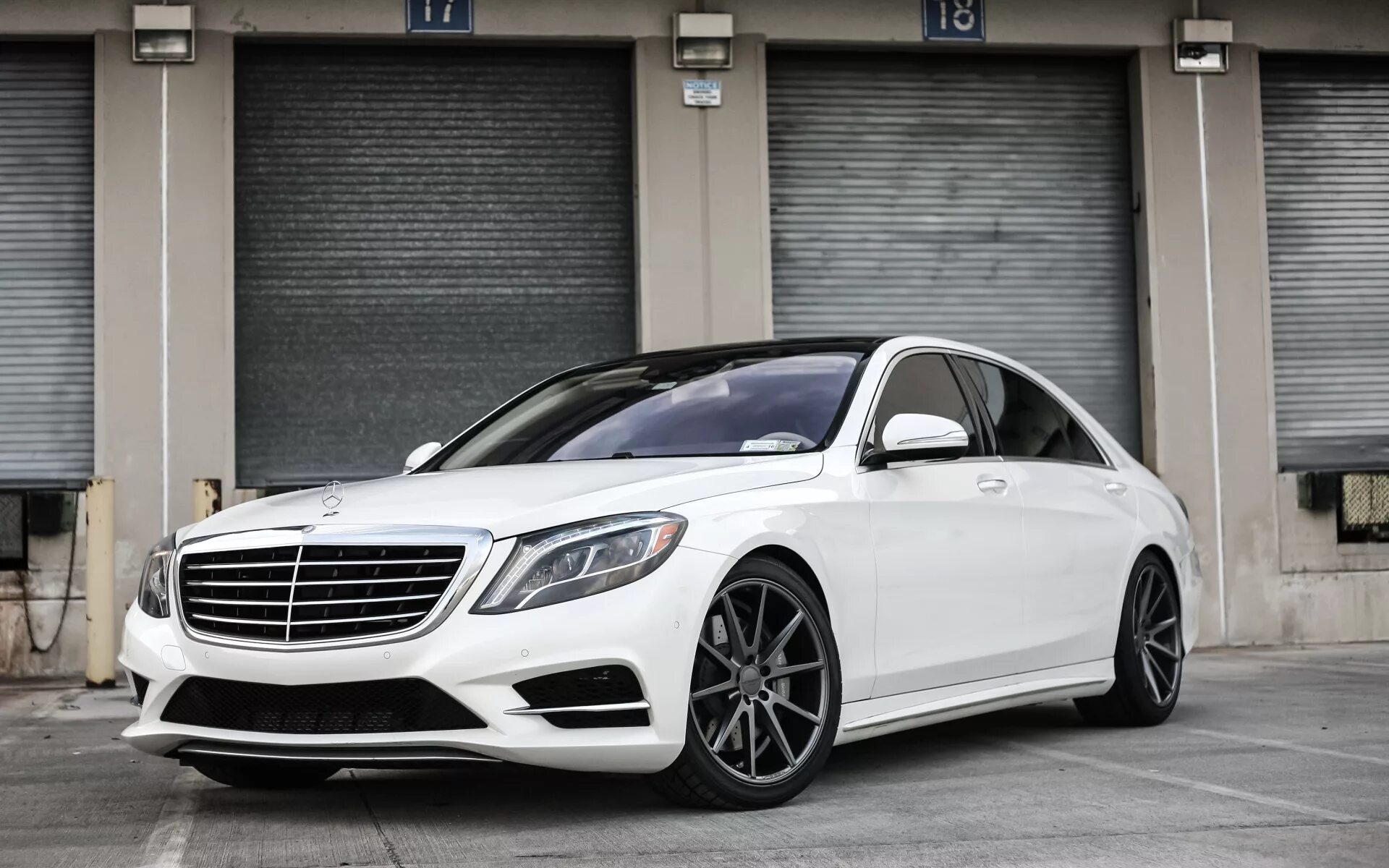 Mercedes-Benz s550. Мерседес Бенц w222. Мерседес Бенц с класс w222. Мерседес Бенц 222. Купить мерседес w222