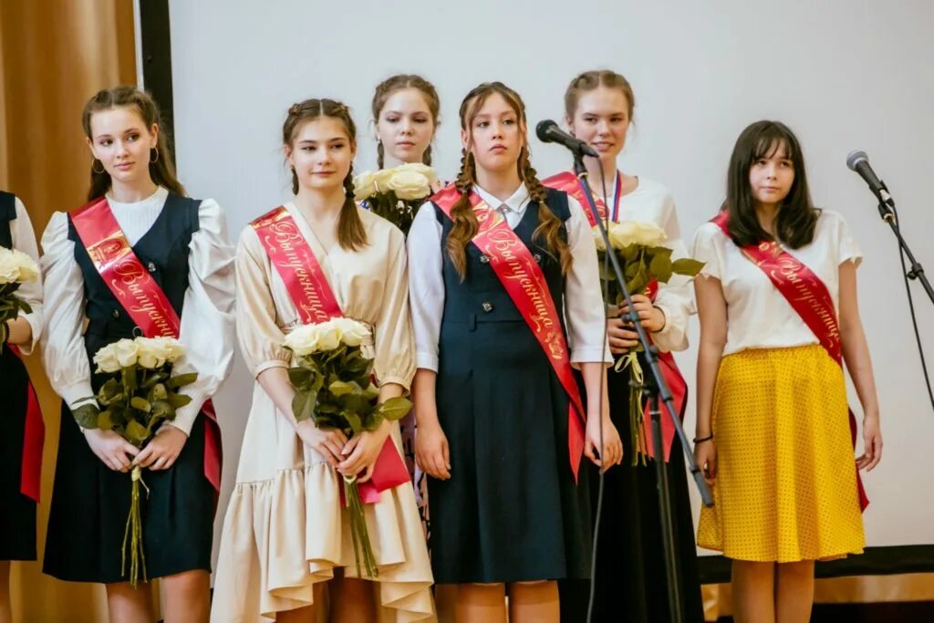 Сайт гимназии 271. Гимназия 271. 271 гимназия спб. вятская православная гимназия последний звонок 2021.