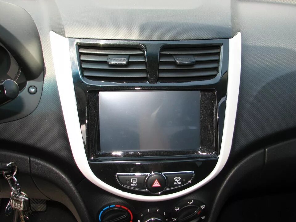 Пакет "Китайский". Повторители поворотников в зеркала. - Hyundai Solaris, 1,6 л,