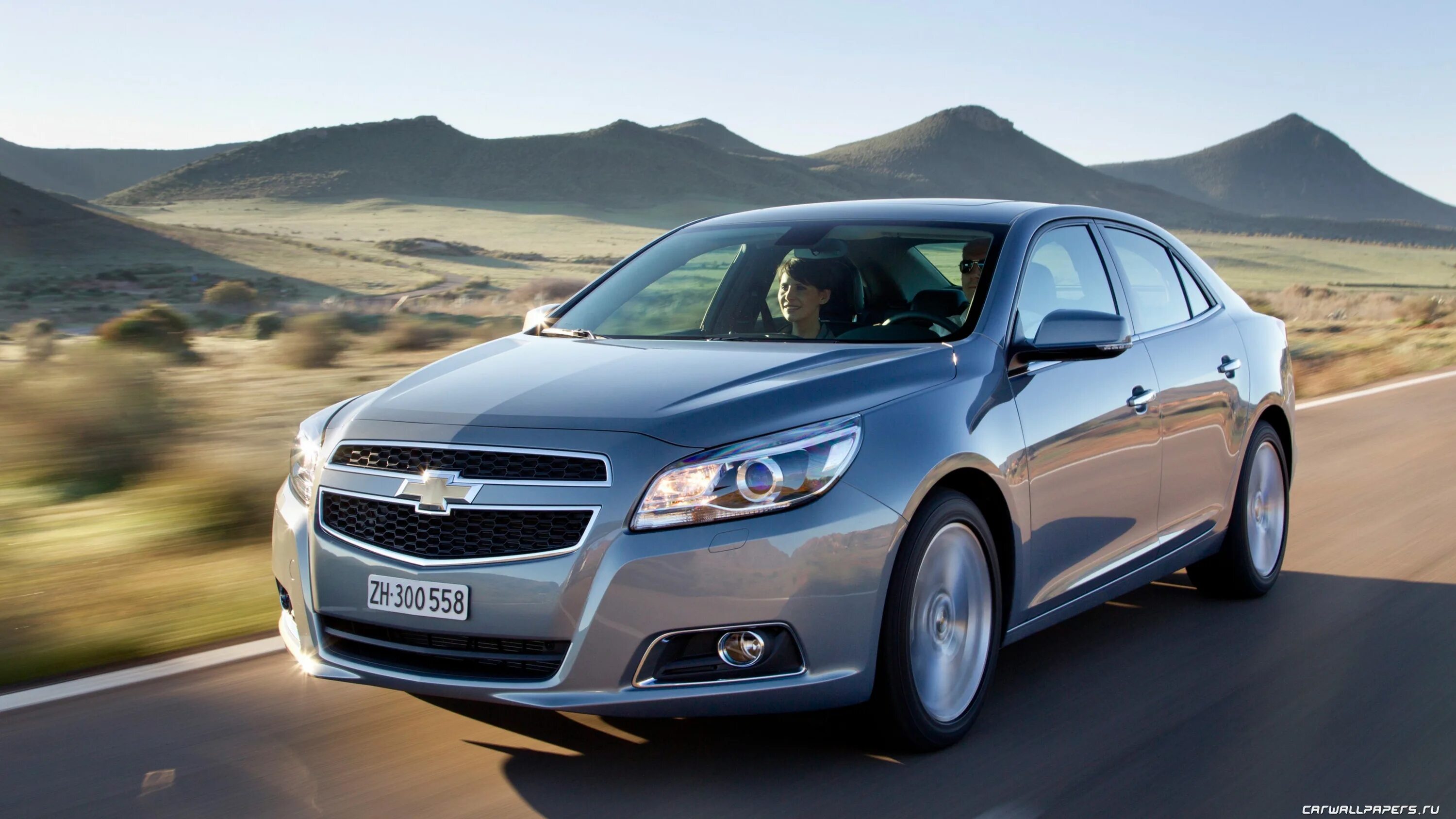 Автомобили среднего класса это нормально. Chevrolet Malibu 2012. Chevrolet Malibu 1. Шевроле Малибу Европа. Chevrolet Malibu 2.