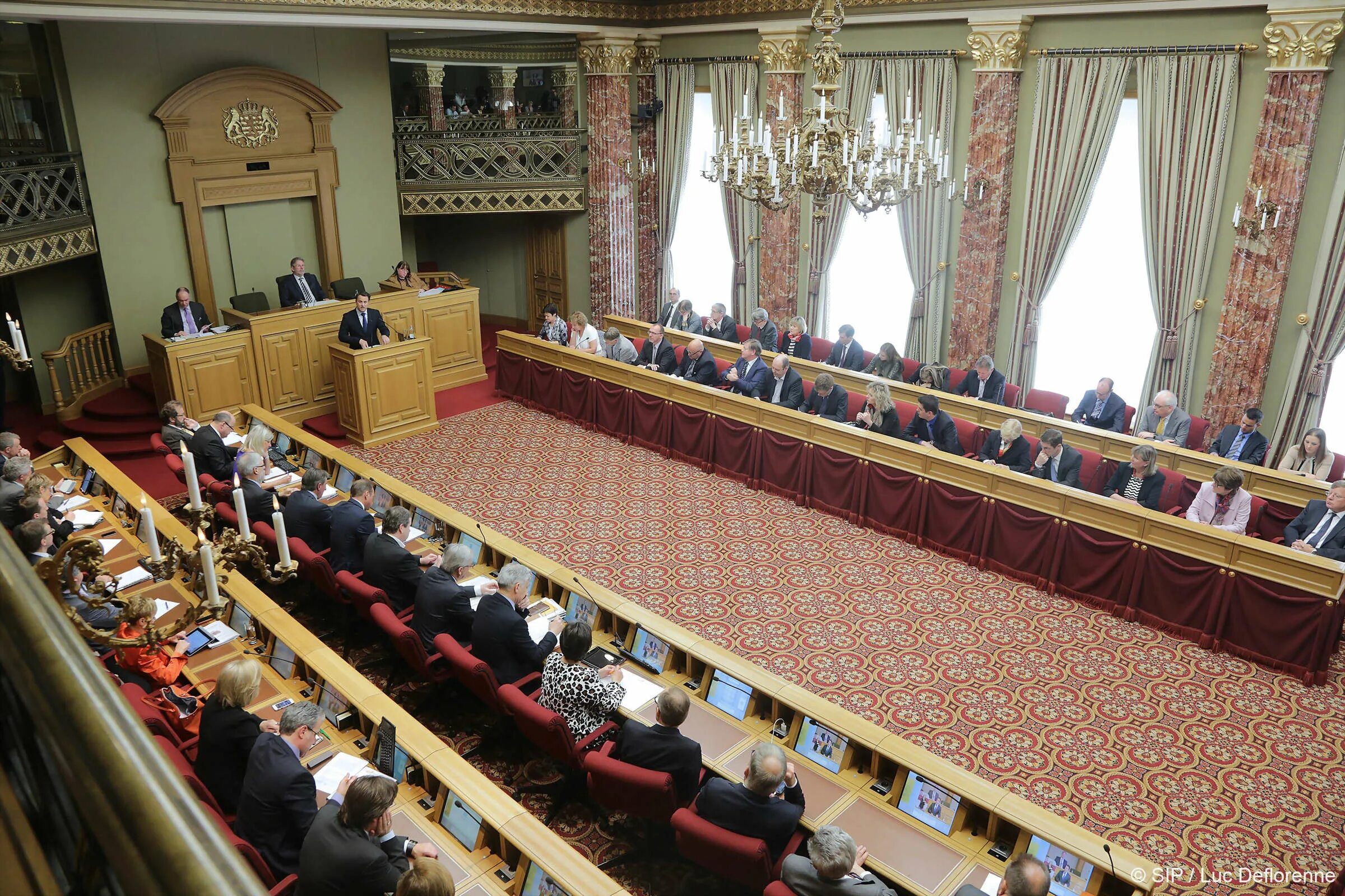 Парламенты в различных странах