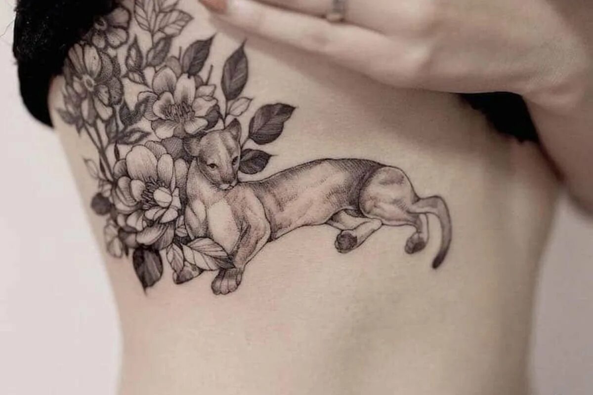 Необычные тату для девушек маленькие. Тату животных для девушек. Татуировки для девушек животные. Тату с животными для девушек. Тату животного для девушки.
