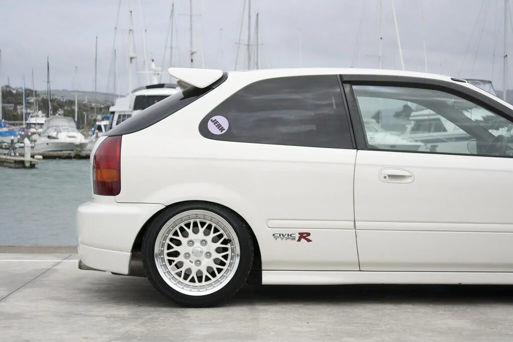 Ek r24