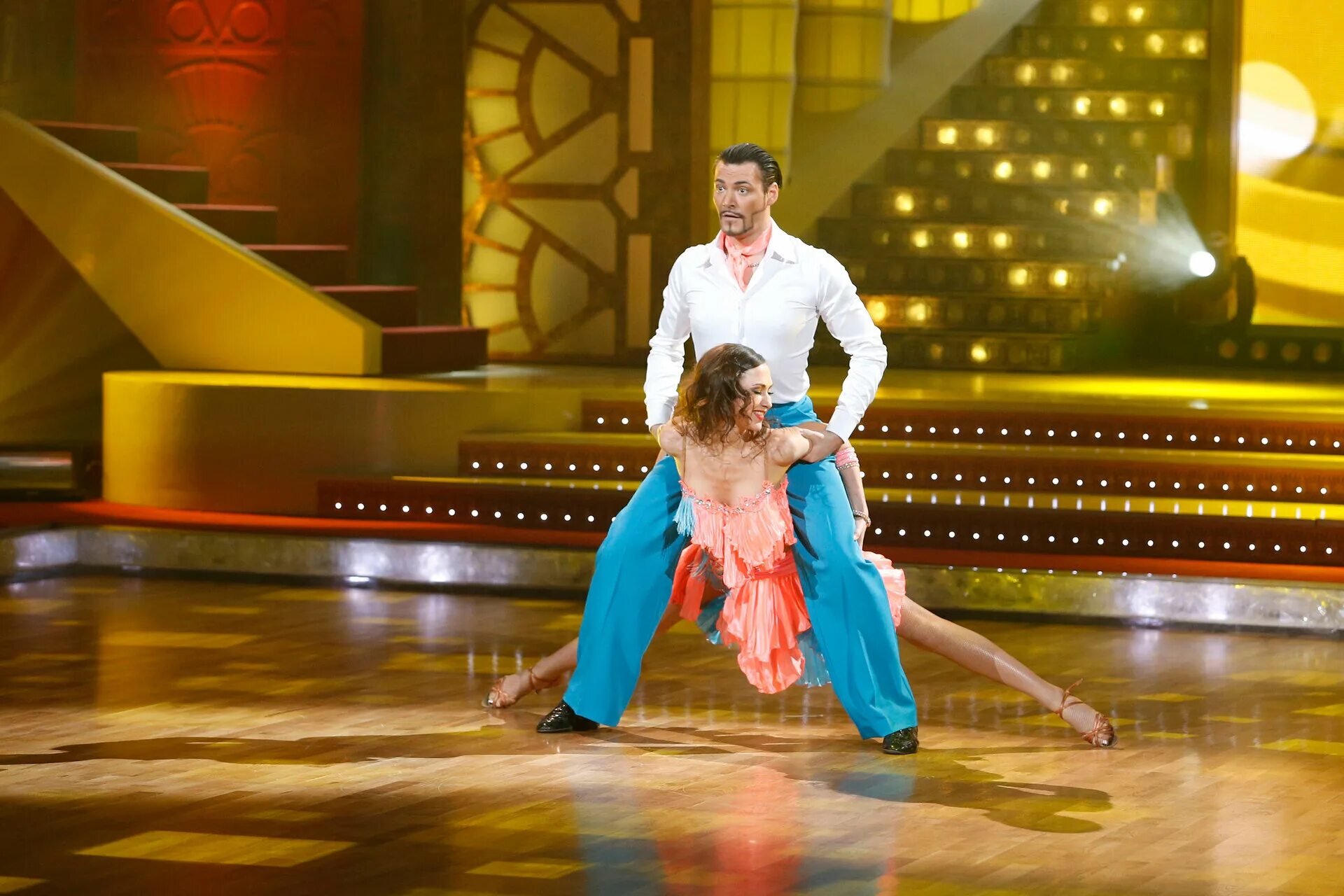 дава и дарья палей танцы со звездами. дава и дарья палей танцы со звездами. екатерина гусева танцы со звездами 2021. давид манукян и дарья палей танцы со звездами. давид манукян танцы со звездами.