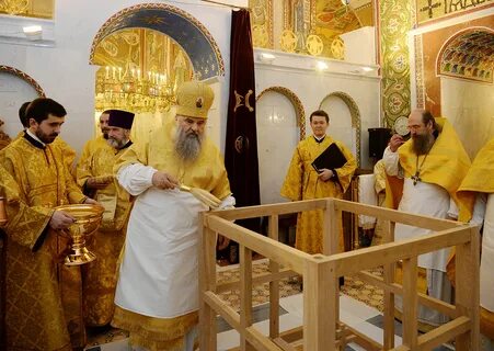 Служба в храме покрова пресвятой богородицы