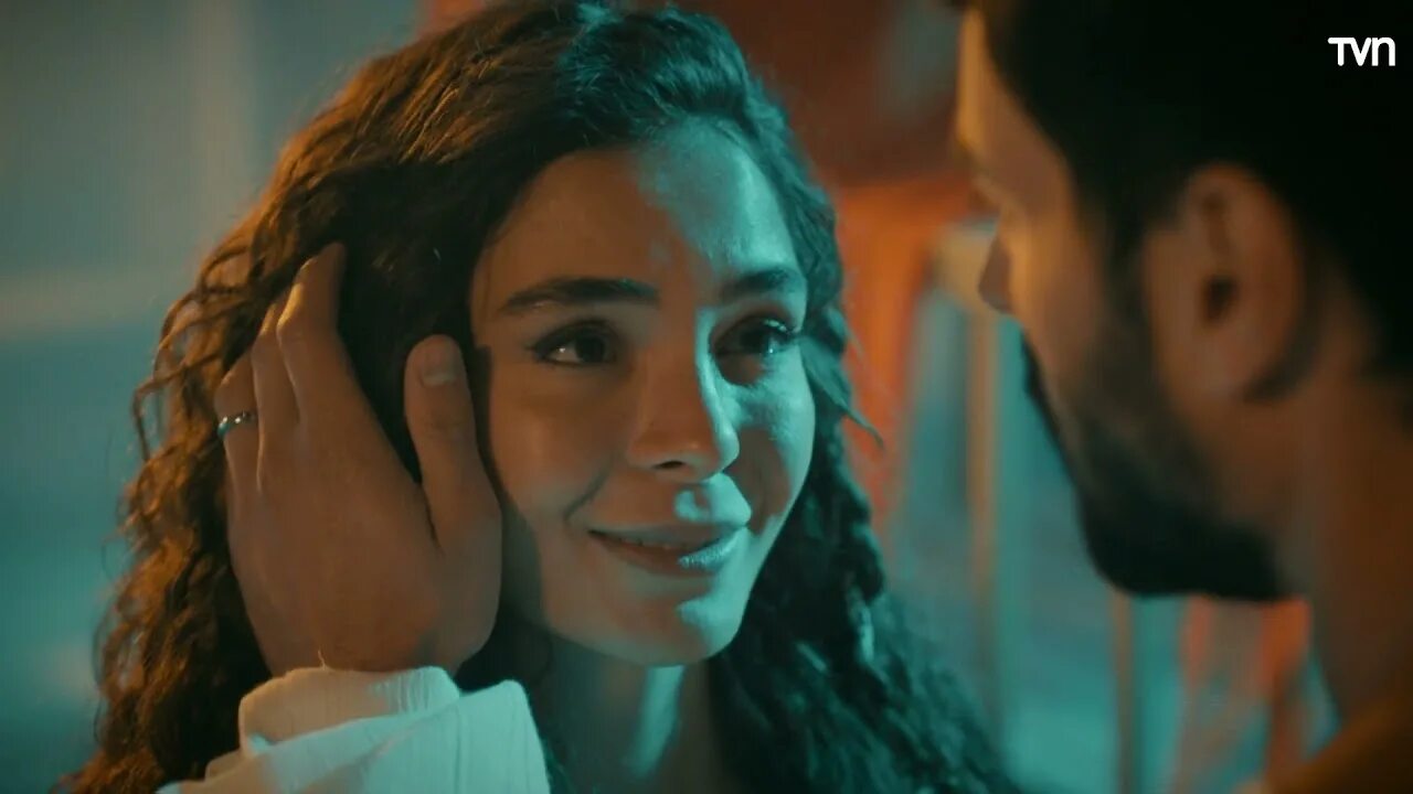Ben bir tek kadin. Ben bir tek kadin