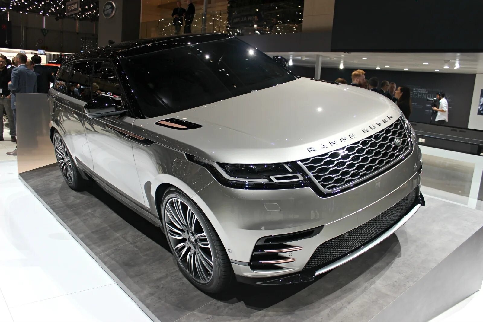 Новый РЕЙДЖРОВЕР спорт 2022. Новый Рендж Ровер спорт 2022. Range Rover Velar 2022. Новый Рендж Рендж Ровер 2022. Купить рендж ровер 2023