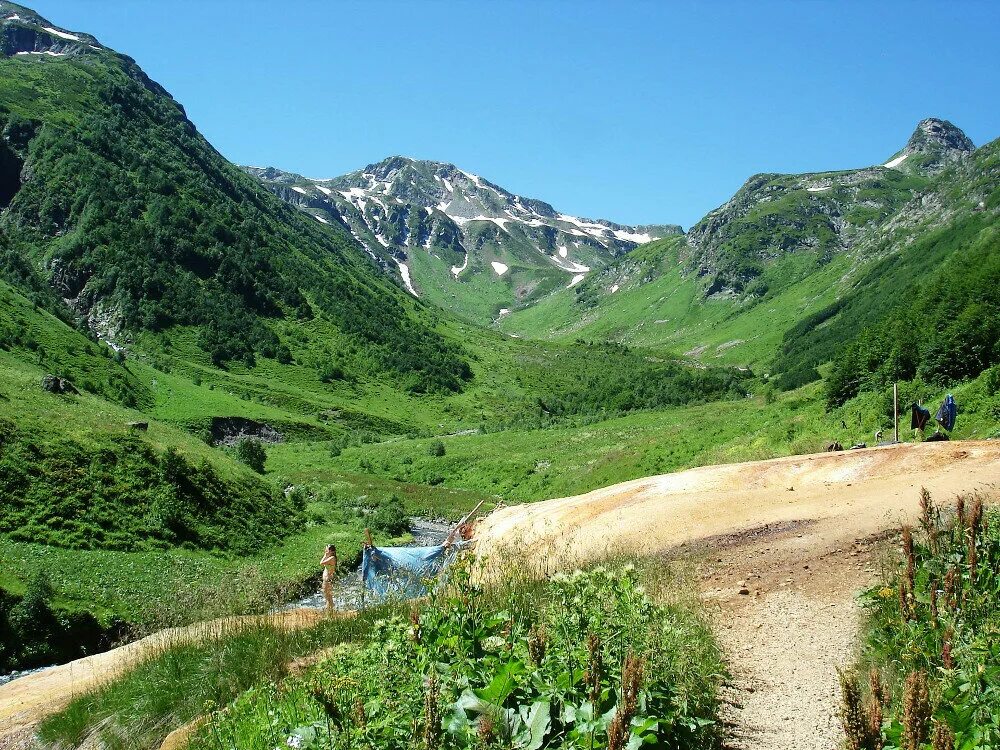 Кислый карачаево черкесия. Кчр пхия кислые источники. Пхия кислые источники. Кислые источники урупский район. Пхия карачаево черкесская.