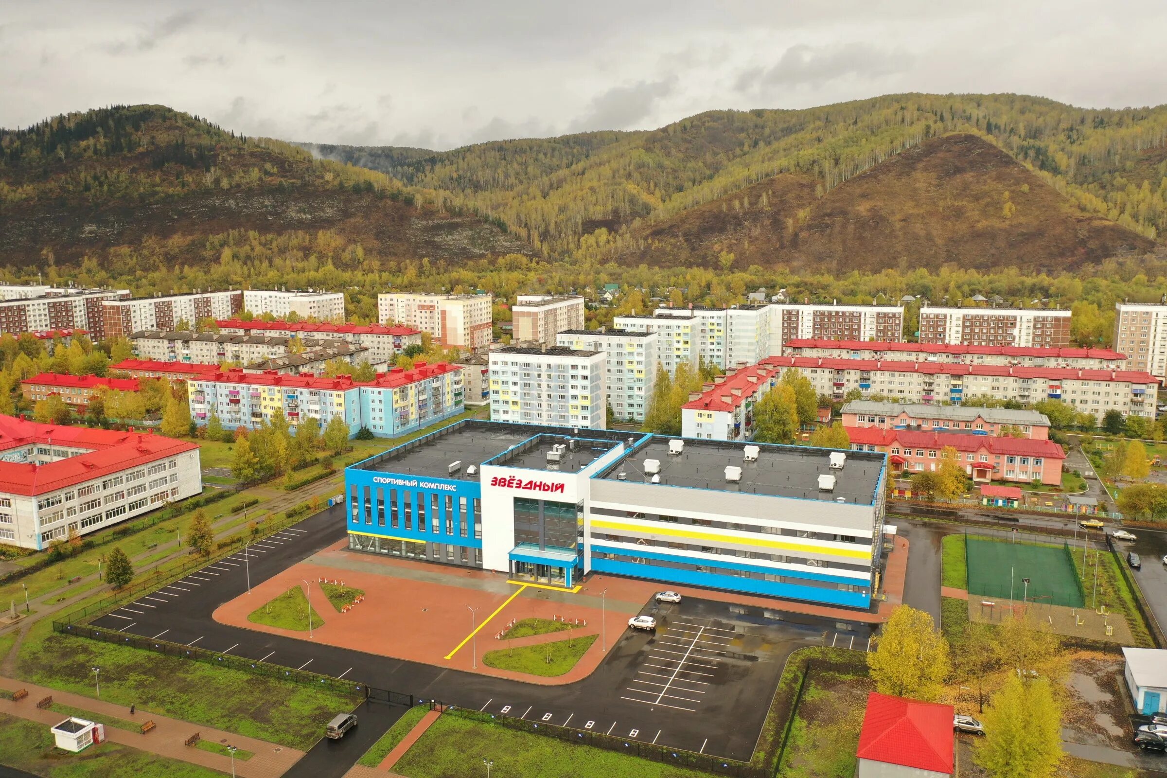 Звездный междуреченск спортивный комплекс. Звездный междуреченск спортивный комплекс. Звездный междуреченск спортивный комплекс. Звездный междуреченск спортзал. Бассейн звездный междуреченск.