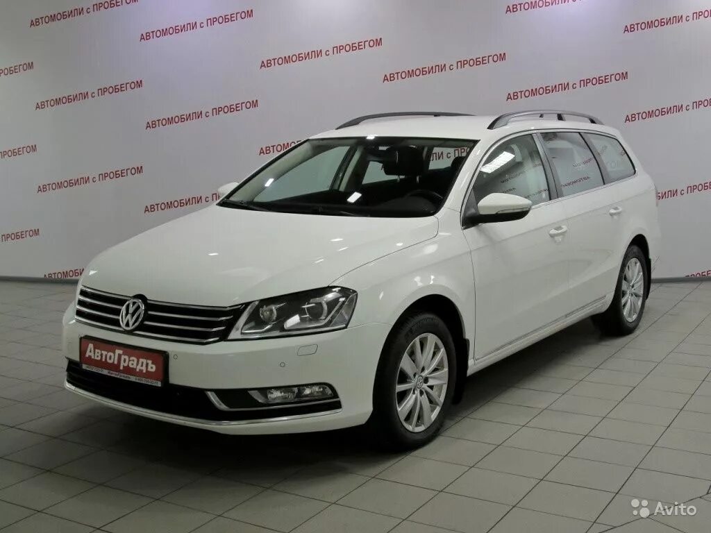 Купить volkswagen с пробегом. Volkswagen Passat b7 седан. Фольксваген Пассат 2013. Volkswagen Passat 2013 белый. Пассат 2013 белый дизель седан.