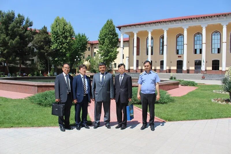 Ташкентский транспортный университет. Транспортный университет ташкент. Ташкентский транспортный университет. Ташгу ташкентский государственный университет. Ташкентский транспортный университет.