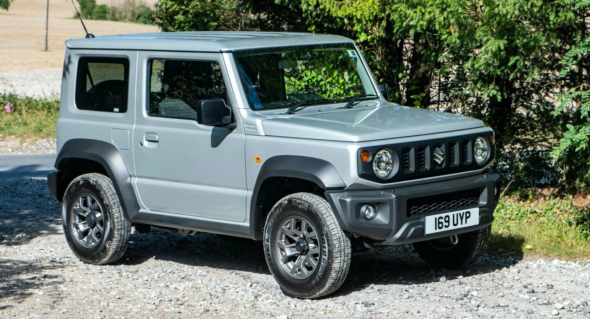 Suzuki jimny 4wd. Судзуки джимни 2021. Suzuki jimny 2020. Новый сузуки джимни 2021. Сузуки джимни 2022.