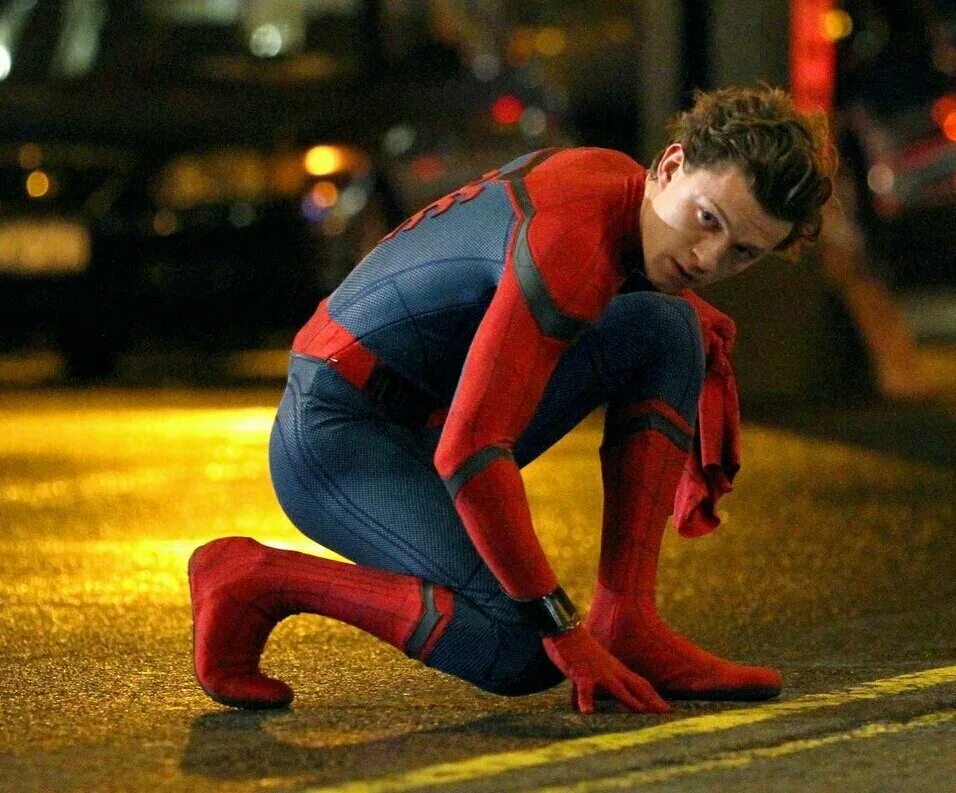 Том холланд марвел. Том Холланд. Tom Holland Spiderman. Spider man том Холланд. Том Холланд Возвращение домой.