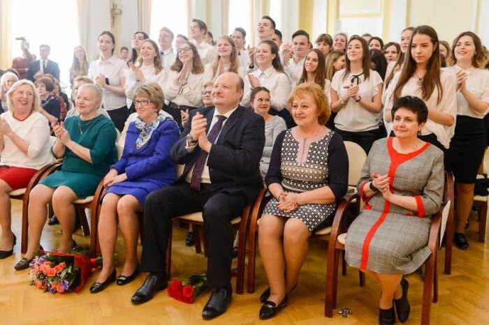 Сайт второй гимназии. Вторая Санкт-Петербургская гимназия, Санкт-Петербург. Гимназия 2 СПБ. Учителя второй Санкт Петербургской гимназии. Вторая Санкт-Петербургская гимназия гимназия 2 СПБ.