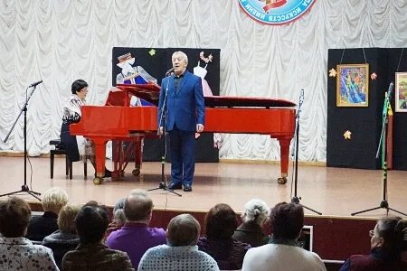 Детский академический хор. Ярмарка дополнительного образования. Доп образование от школы. Старший хор школы 1945 синяя птица. Школа искусств им ошанина.