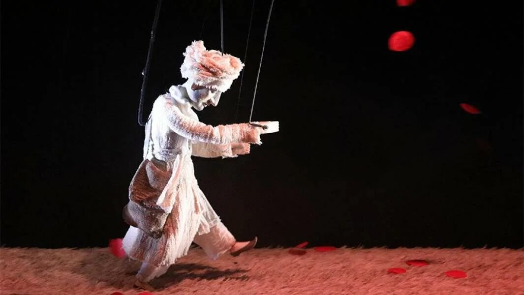 Ходжа насреддин спектакль театр наций. Ходжа театр наций. Спектакля тимура бекмамбетова «ходжа насреддин. Спектакля тимура бекмамбетова «ходжа насреддин. Ходжа насреддин бекмамбетов театр.