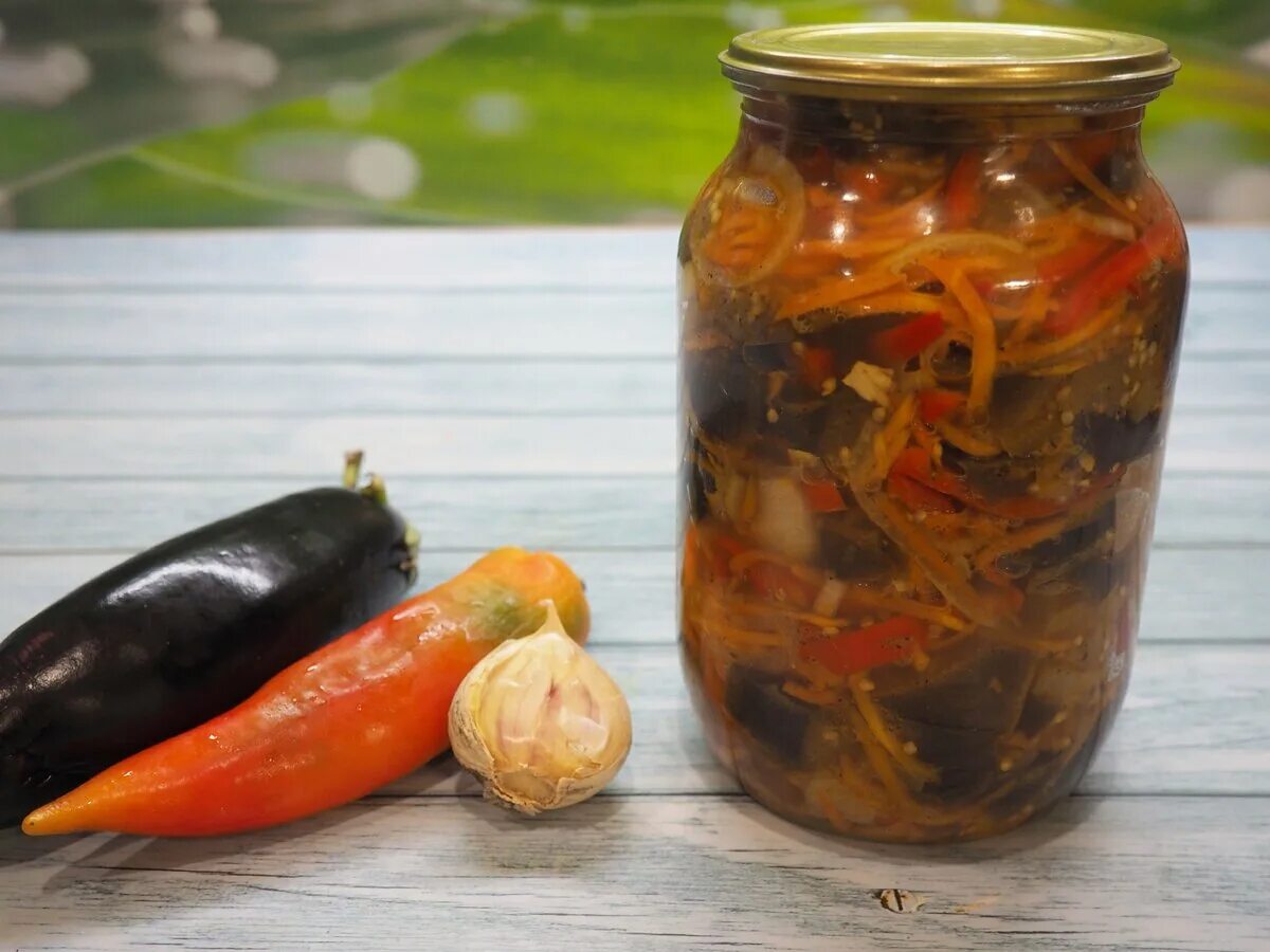 Рецепт вкусных баклажанов на зиму. Баклажаны по-корейски на зиму без стерилизации. баклажаны на зиму по-корейски на зиму. баклажаны с перцем на зиму. баклажаны назимк по карейски.