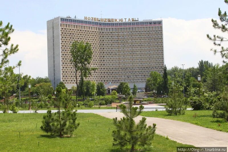 Отель узбекистан в ташкенте. Ташкент hotel international tashkent. Гостиница шератон ташкент. Узбекистан ташкент мехмохоне. Гостиница ташкент в ташкенте.