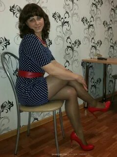 Знакомится мама