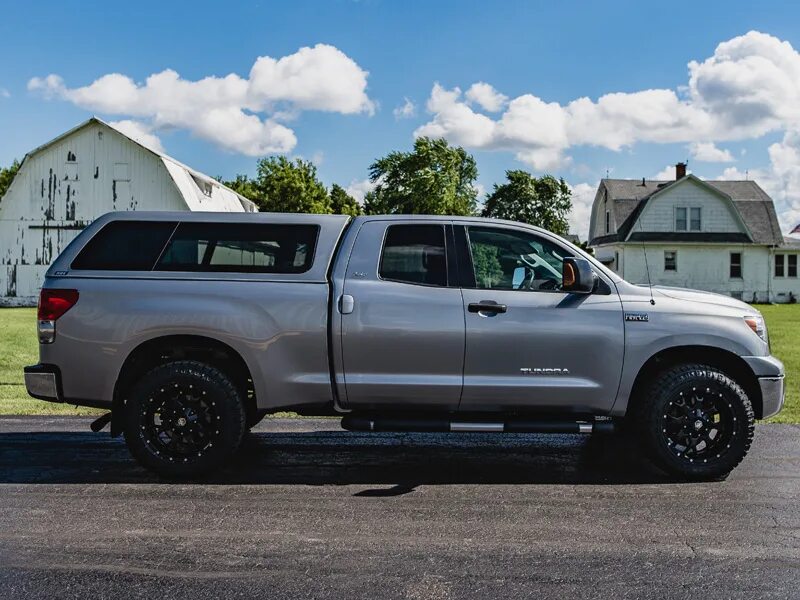 «toyota tundra» 20. Тойота тундра черная 2014. Тойота тундра 20. Toyota tundra двадцать второго года. 275/60 r20 tundra.