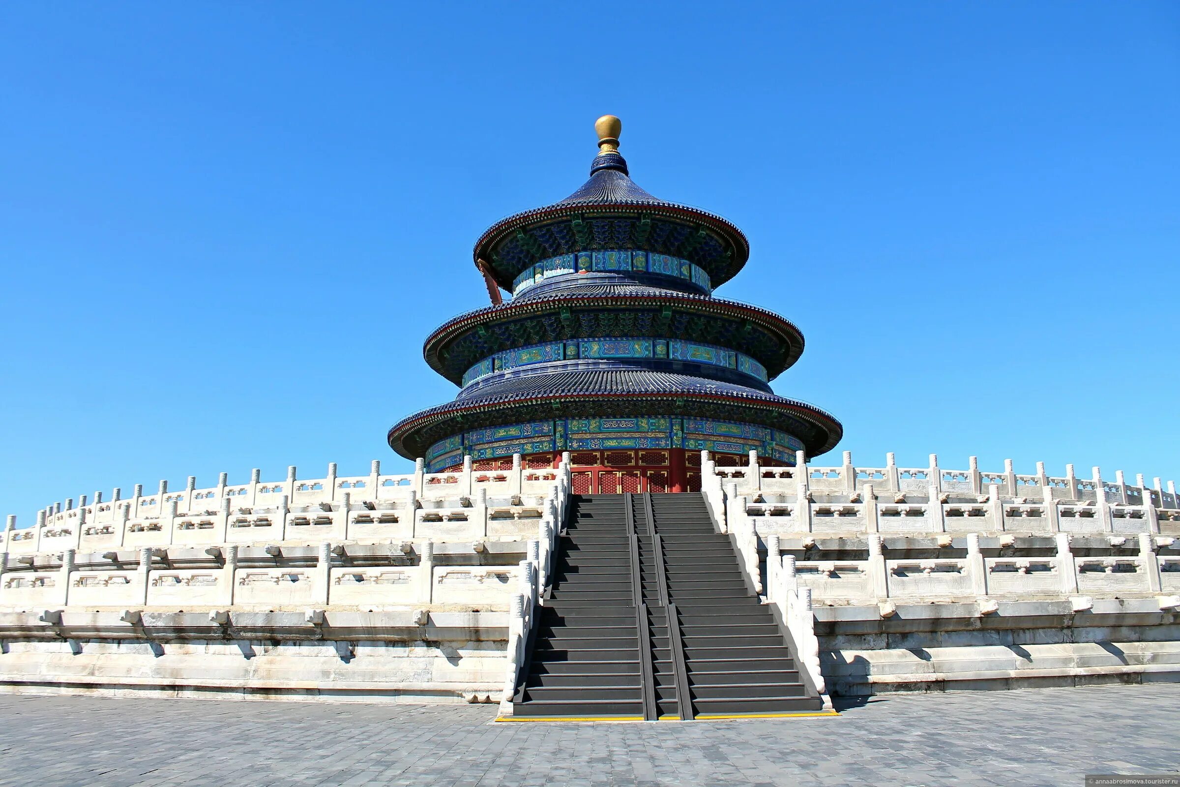 Temple of heaven. Храм неба в Пекине. Храм неба (Тяньтань). Храм неба: Императорский жертвенный алтарь в Пекине. Храм неба, Пекин, Китай, 1420—1530.