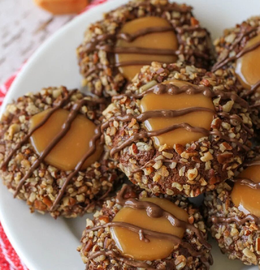 Необычное печенье. Печенье. Самое вкусное печенье в мире. Печенье красивое и вкусное. Марципановое печенье.