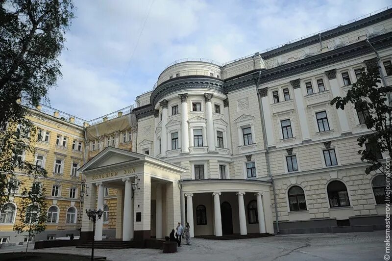 московская государственная консерватория имени п. консерватория чайковского большая никитская. московская консерватория чайковского здание. московская государственная консерватория им. московская государственная консерватория имени п.