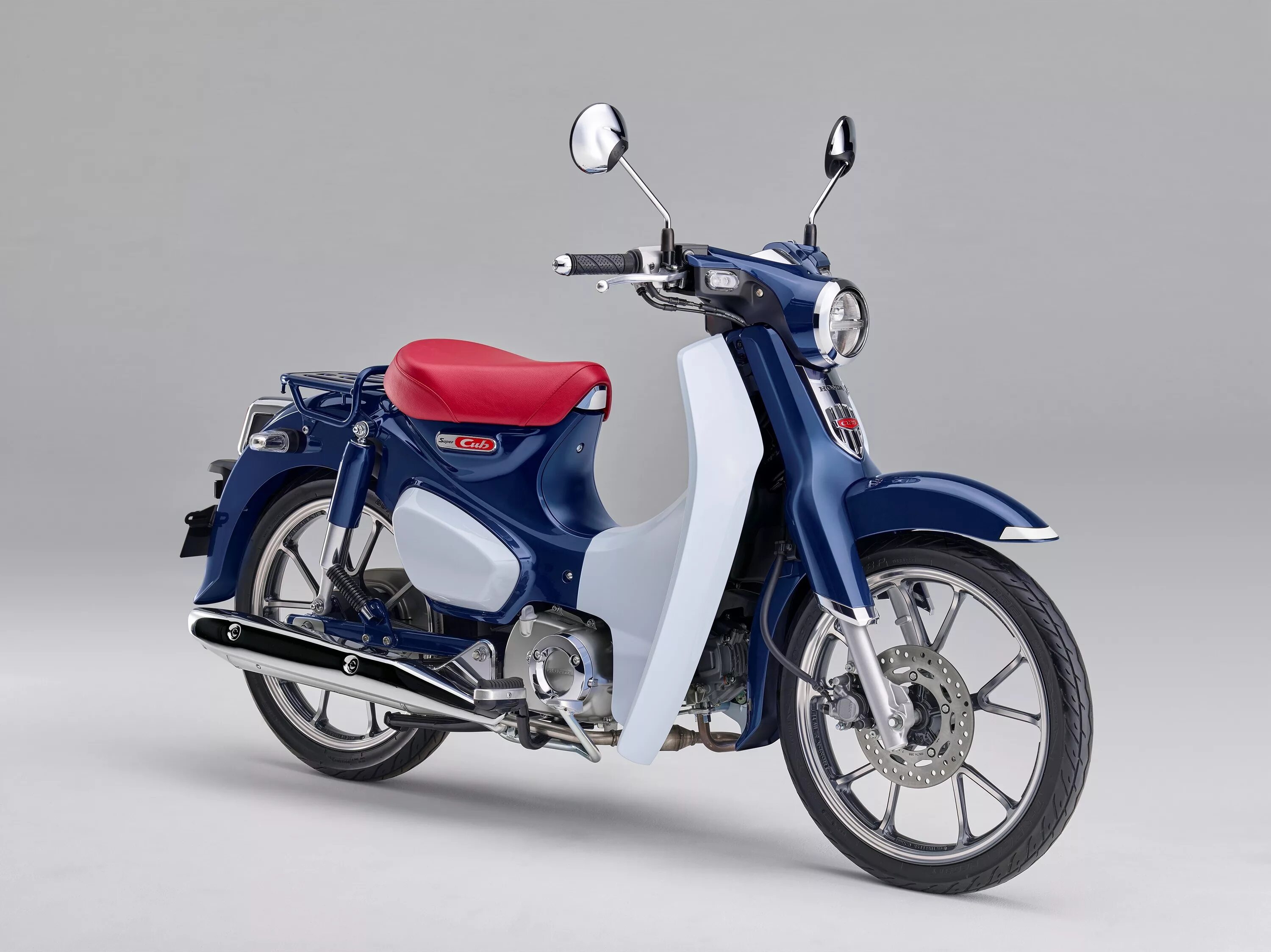 Honda реплики. Honda super Cub c125. Honda super Cub 2018. 2019 Honda super Cub c125. Honda super Cub 125.