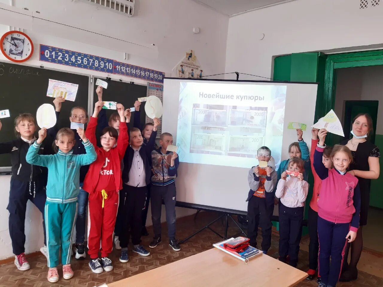 кисловодск медицинский колледж 2 учителя. студент с деньгами. колледж деньги. бизнес идеи для студентов. советско-гаванский техникум.