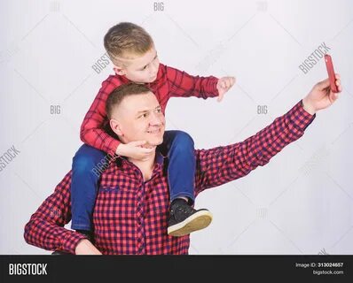 Большой мальчик папа
