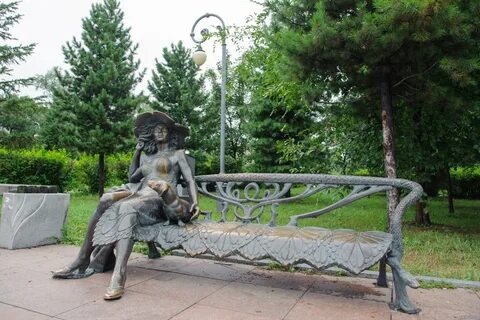 Памятник дающая жизнь