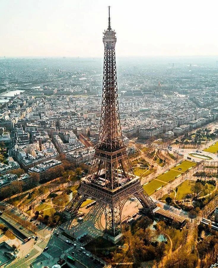 Франция эфельная башня. Чудеса света эльфивая башня. Эйфелева башня сейчас. Достопримечательность парижа эйфелева башня. Эйфелева телебашня.